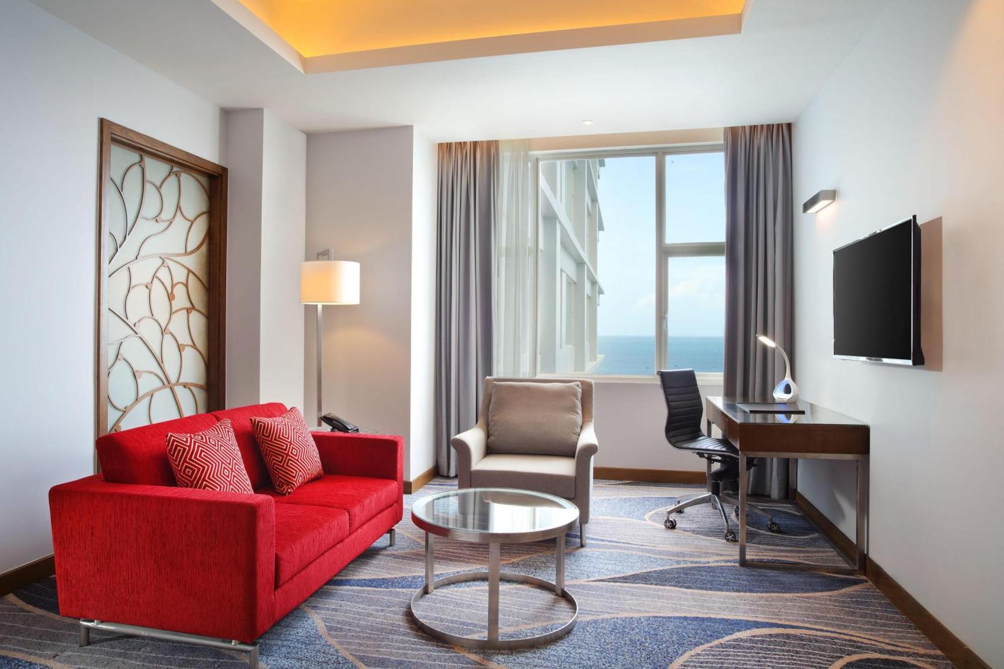 Four Points By Sheraton Манадо Екстериор снимка