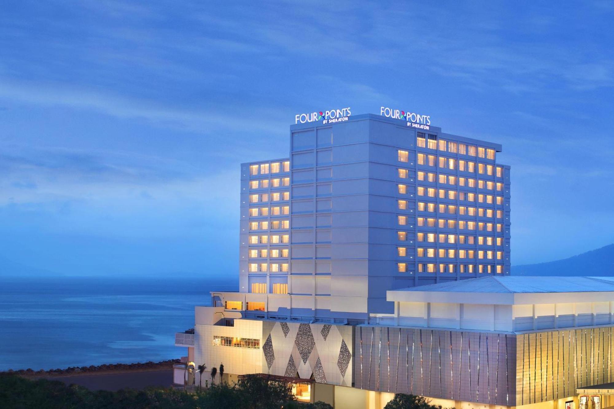 Four Points By Sheraton Манадо Екстериор снимка