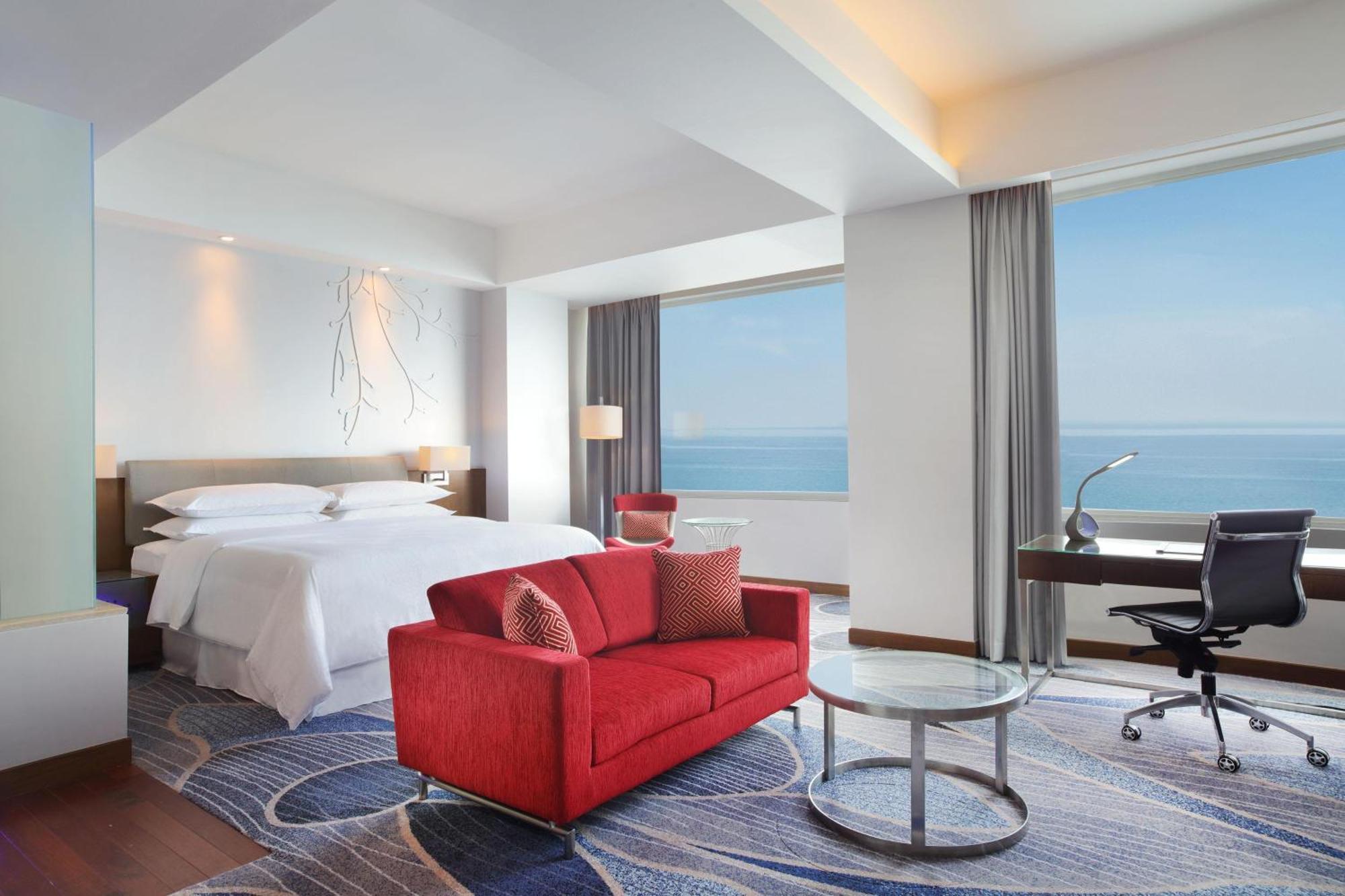 Four Points By Sheraton Манадо Екстериор снимка